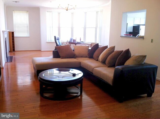 Foto del edificio - 3830 9th St N