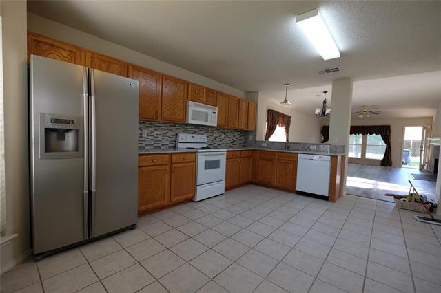 Building Photo - 509 Comanche Trail