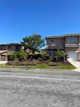 Building Photo - 5530 Papagallo Dr