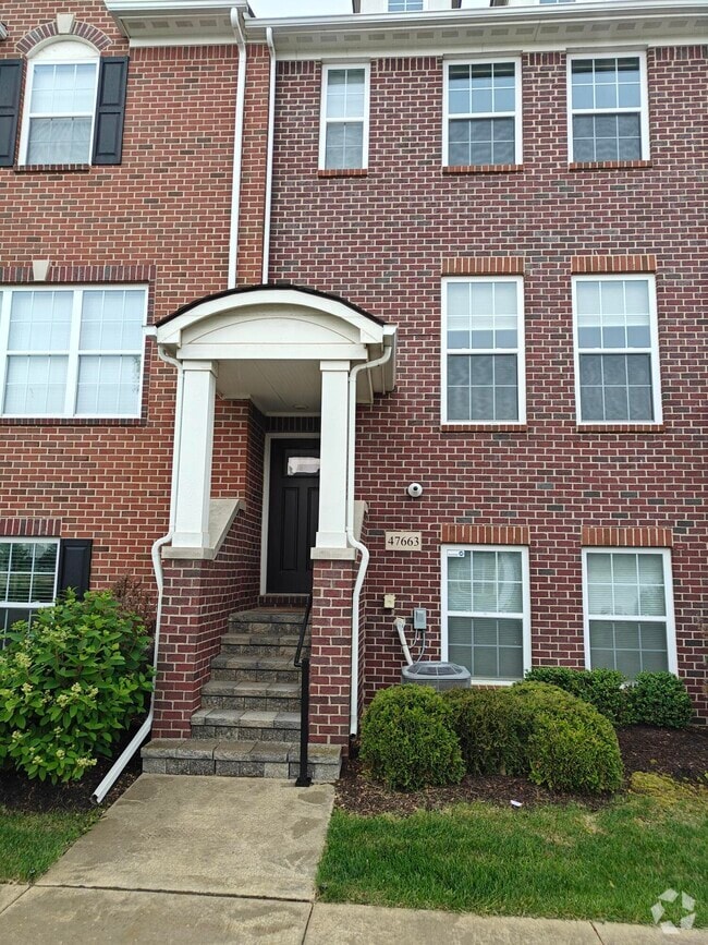 Building Photo - 47663 Alden Terrace N