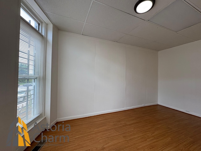 Building Photo - Updated 4 BR Home with Spacious Yard & Pre...