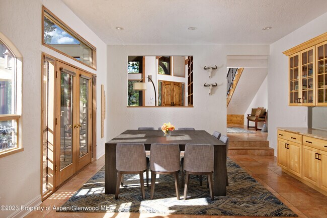 Foto del edificio - 855 Horse Ranch Dr