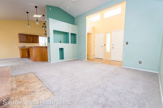 Building Photo - 1540 Jasmin Dr