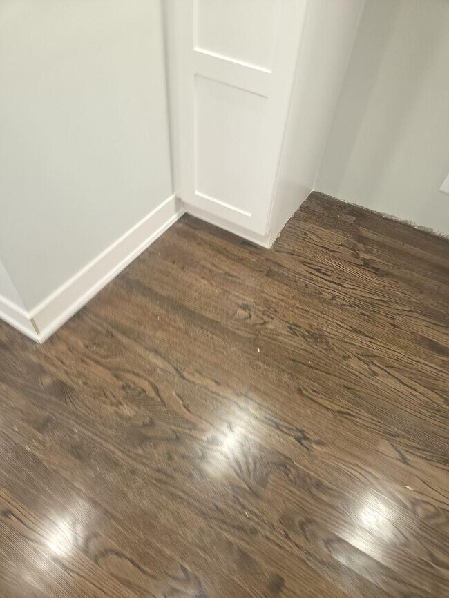 Foto del edificio - 3 bedroom in Chicago IL 60647