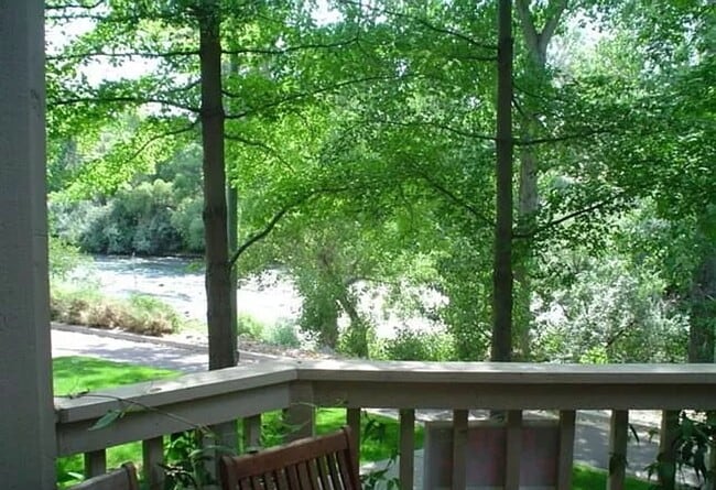 Building Photo - LOCATION - LOCATION - LOCATION - RIVER VIEWS