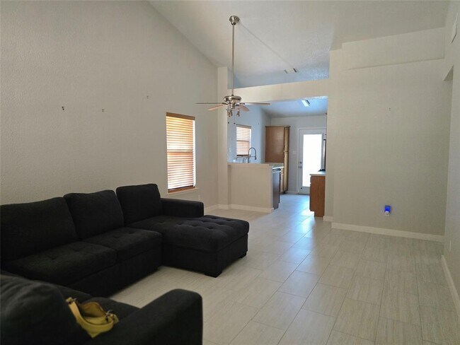 Foto del edificio - 137 Prairie Springs Cove