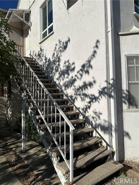 Building Photo - 415 S El Molino Ave