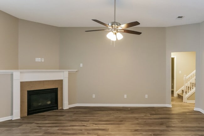 Foto del edificio - 2943 Dawkins Ct