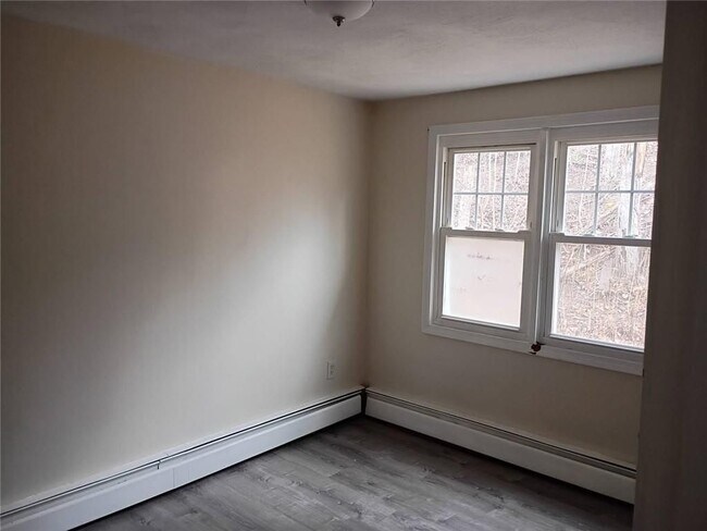 Foto del edificio - 12 Monson St