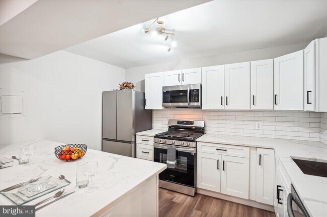 Foto del edificio - 820 Quince Orchard Blvd