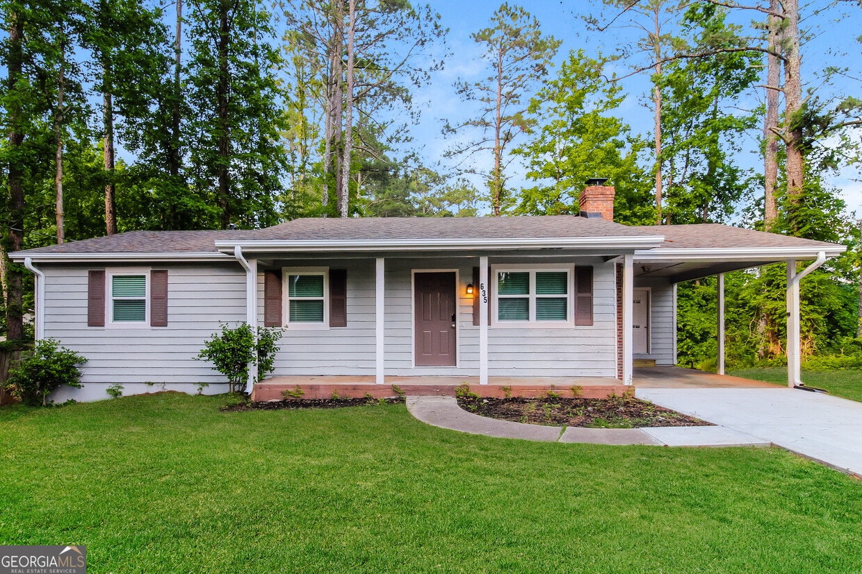 Foto principal - 635 Lakeridge Cir SE