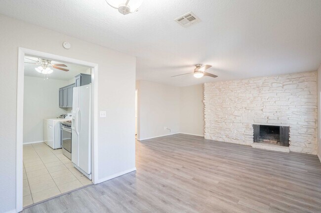 Foto del edificio - S Hudson Ave Duplex