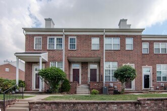 Building Photo - 1892 Lindsay Ln