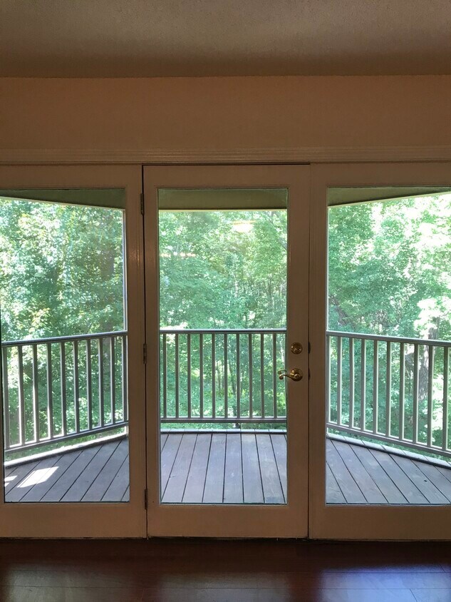 3 Bartemus Trl, Nashua, NH 03063 Condo for Rent in Nashua, NH