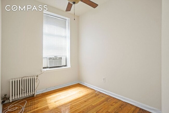 Building Photo - 270 E 78th St