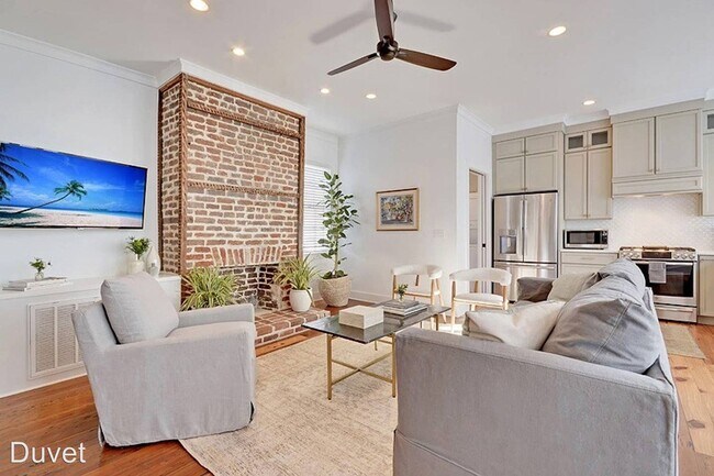Building Photo - 5 br, 5.5 bath House - 107 Spring Street