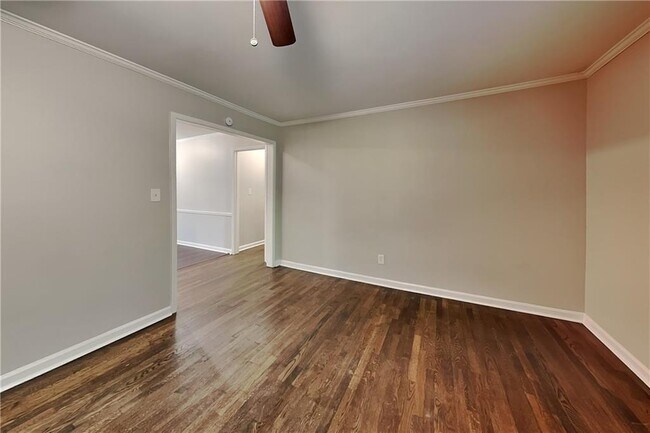 Foto del edificio - 1250 Ridgefield Dr