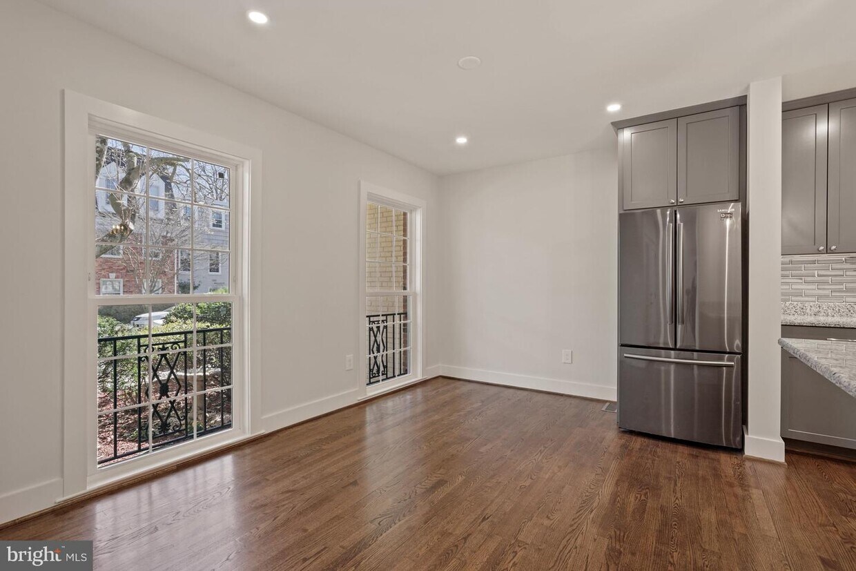 1110 Wimbledon Dr, McLean, VA 22101 Townhouse for Rent in McLean, VA