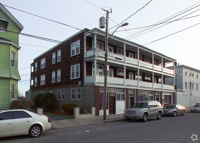 Foto del edificio - 240-250 Osborn St