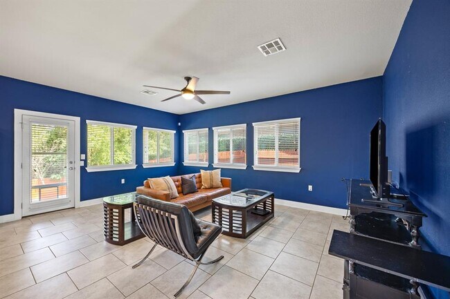 Foto del edificio - 6717 Alleyton Dr