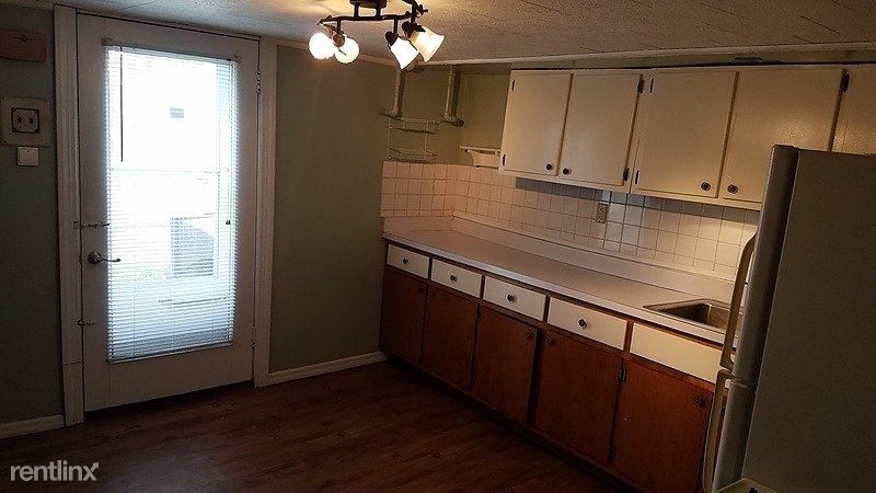 Foto principal - 900 E Illinois St