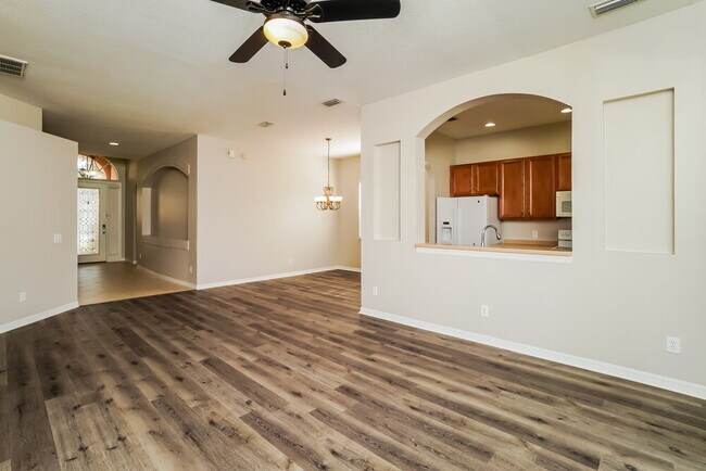 Foto del edificio - 4419 Huddlestone Dr