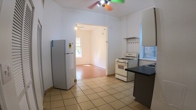 Foto del edificio - 1528 W 18th St