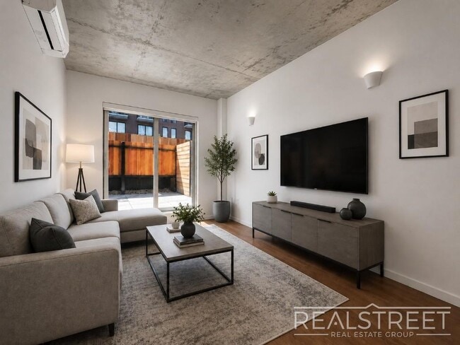 Building Photo - LUXURY 1 BED IN AMENITY PACKED BUILDING IN BUSHWICK
