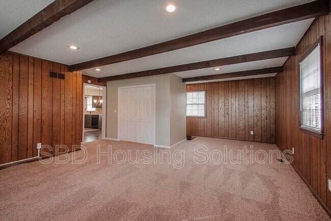 Foto del edificio - 14909 East 39th St S