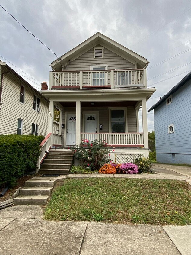5563 Bosworth Pl Unit 1, Cincinnati, OH 45212 Room for Rent in