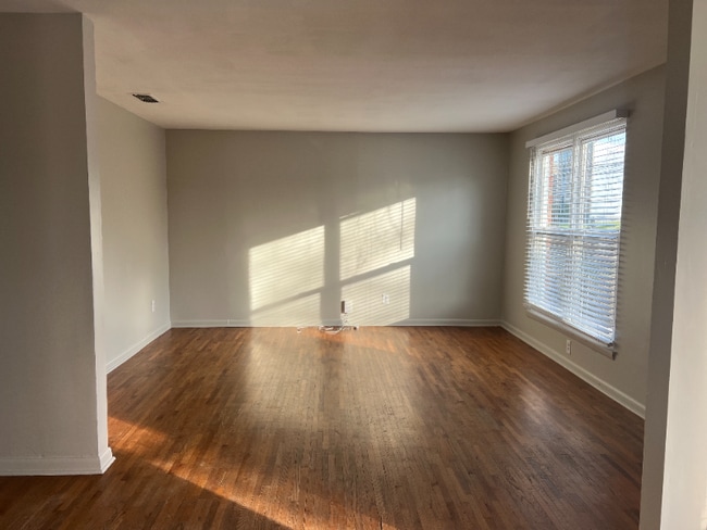 Foto del edificio - 1312 Hawkins St