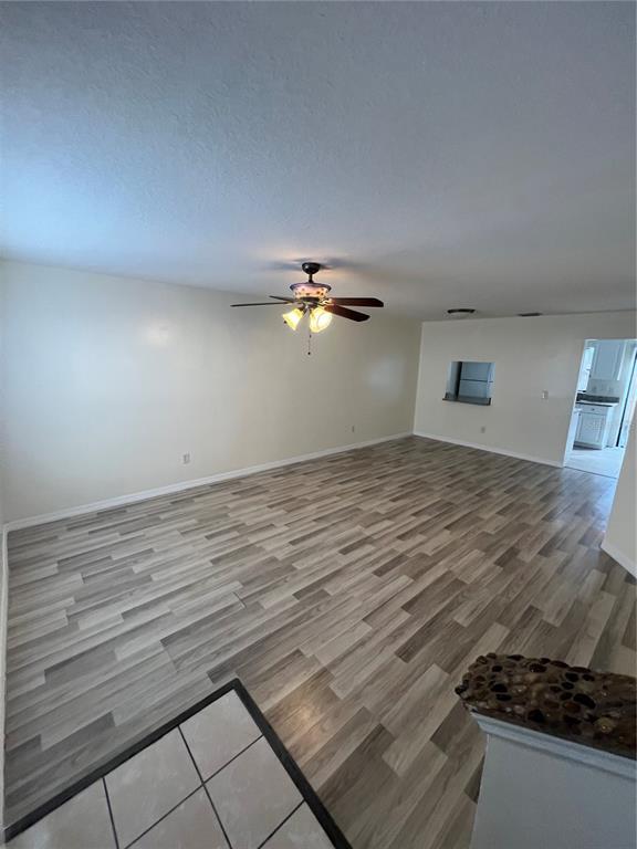 Foto del edificio - 6258 S Bend Square