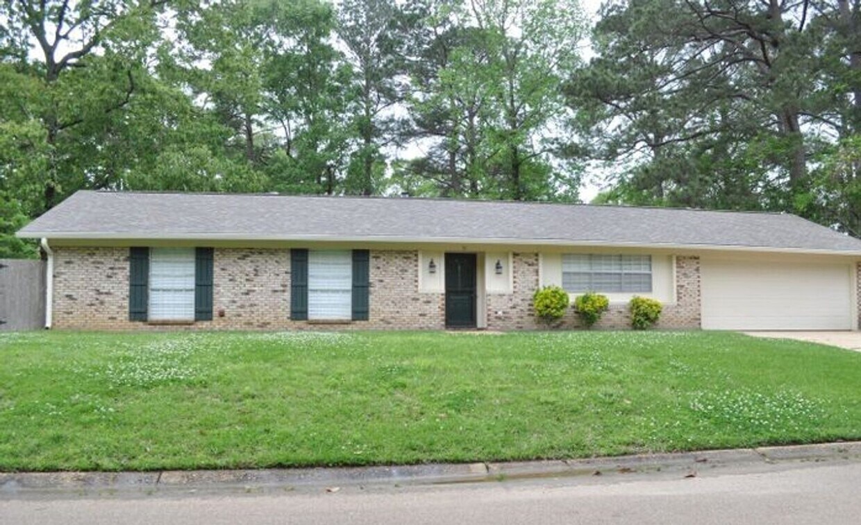 Primary Photo - ****MOVE IN SPECIAL***JUST REDUCED!!! PLUS...