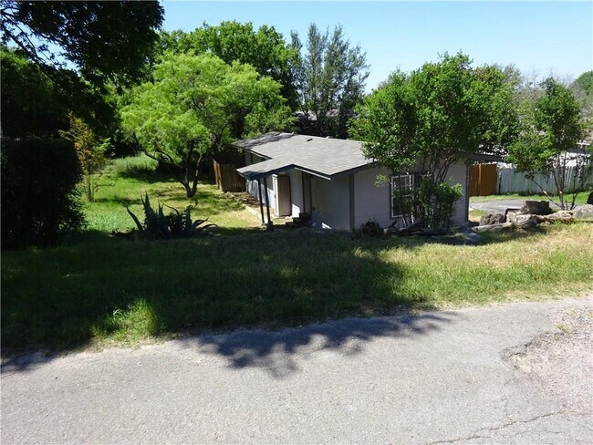 Foto del edificio - 21403 Choctaw Cove
