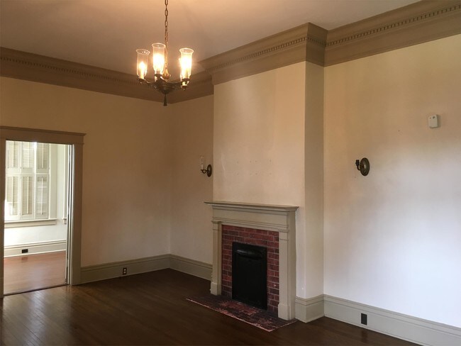 Foto del edificio - 126 E Hill St