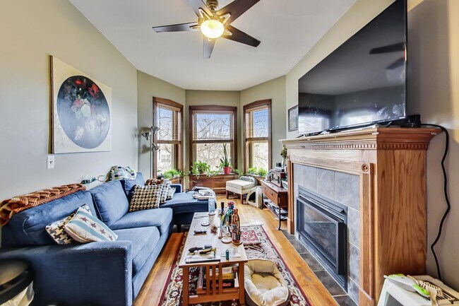 Foto del edificio - 3746 N Hermitage Ave