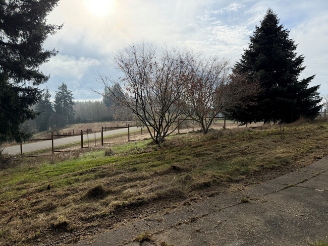 Foto del edificio - 184 Capitol Ridge Rd