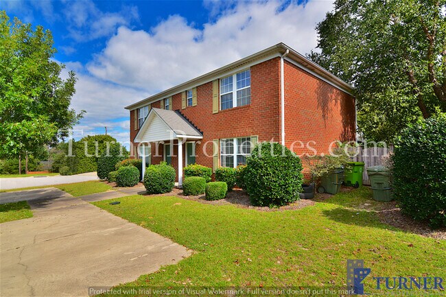 Building Photo - 10 Pennridge Ct
