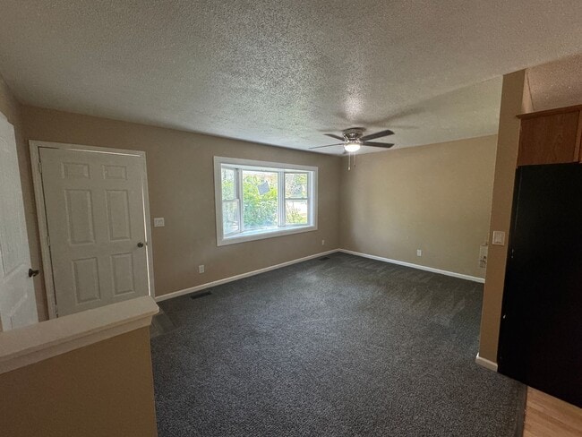 Building Photo - Spacious 3-Bedroom in Milan with 2-Car Garage!