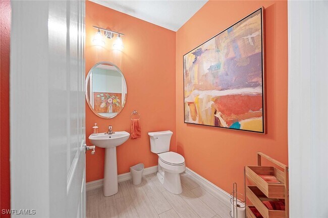 Building Photo - 9076 Rialto St