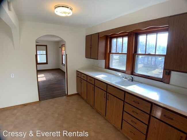 Building Photo - 2 br, 1 bath House - 14600 Red Arrow Highway