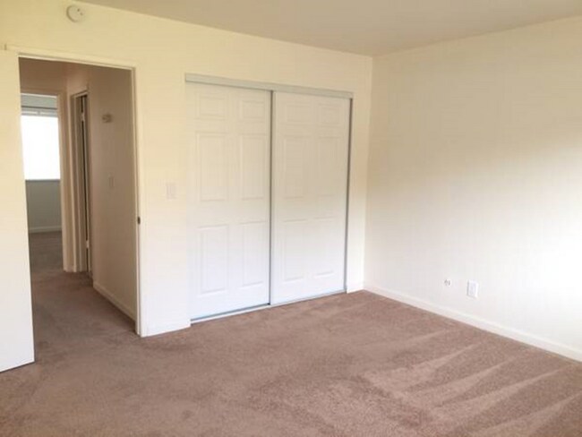 Foto del edificio - 1846 Primavera Dr