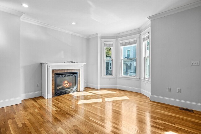 Foto del edificio - 860 E 4th St