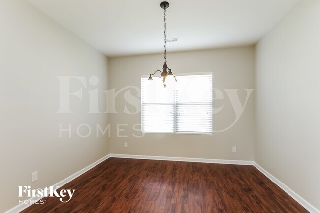 Foto del edificio - 12429 Bending Branch Rd