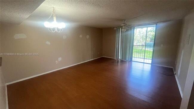 Foto del edificio - 8045 SW 107th Ave