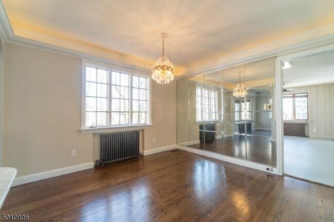 Foto del edificio - 547 Valley Rd