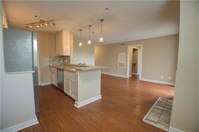Building Photo - 1306 Norwalk Ln