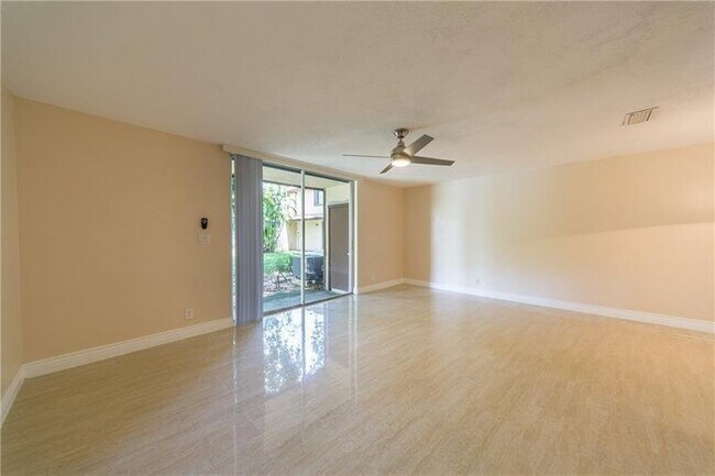 Building Photo - 1343 Hampton Blvd