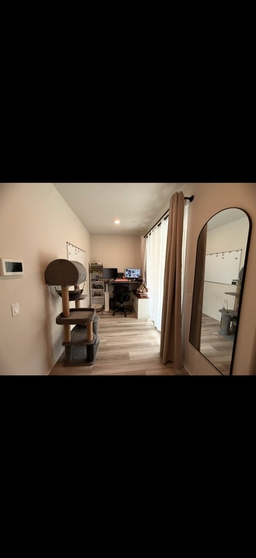 Building Photo - 40885 Melrose Dr