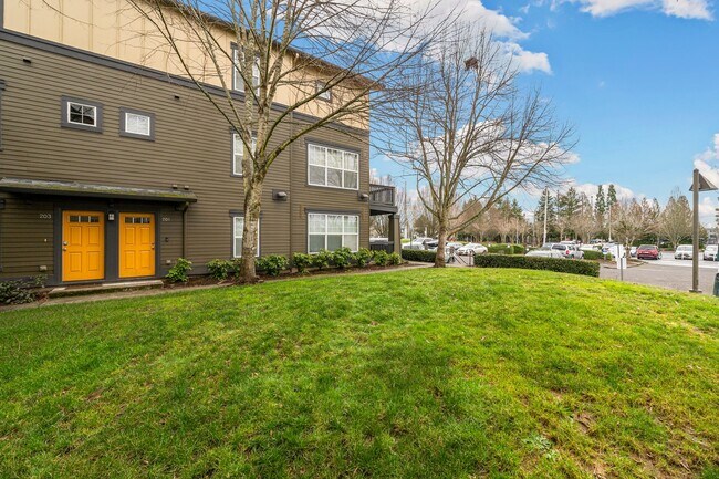 Building Photo - 1150 SW 170th Ave